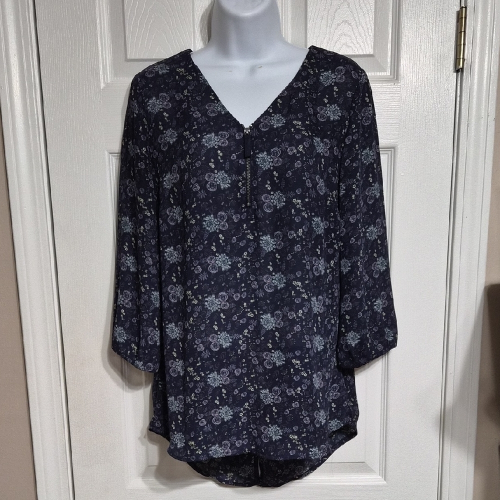 Maurices Navy With Pink, Light Blue And Yellow Floral V-Neck Blouse Size S